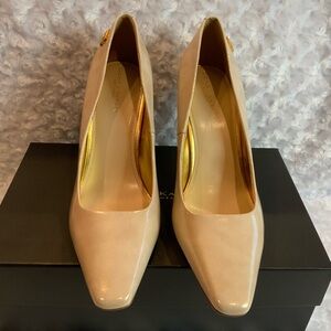 Donna Karan Savita Patent Dress Pumps Nude Women’s 10 BNIB
